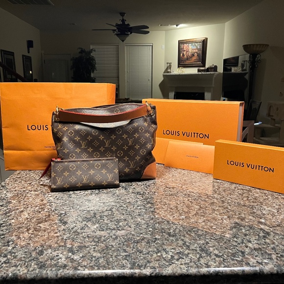 Louis Vuitton Monogram Berri PM Hobo Bag - Picture 1 of 9